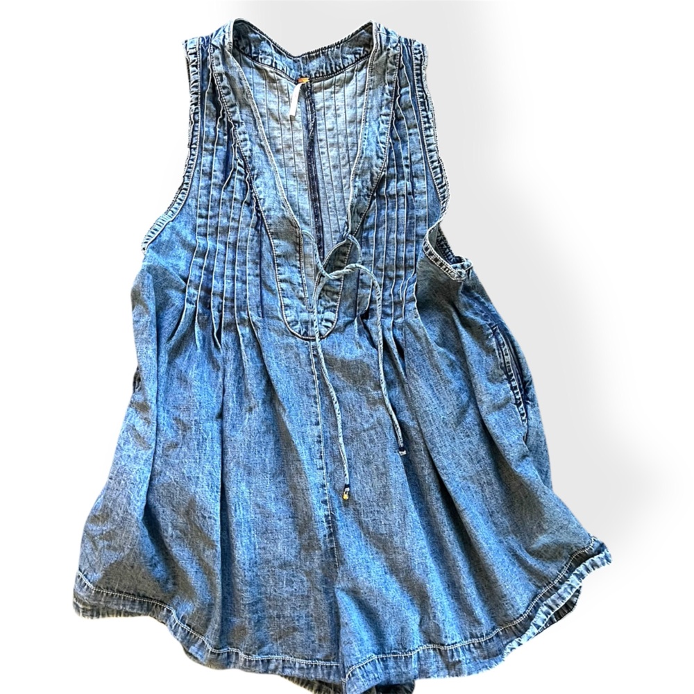 Free People Webster Relaxed Short Denim Romper Jumpsuit L Large Pleated Boho